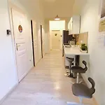 Private Bedroom In Baross Budapest