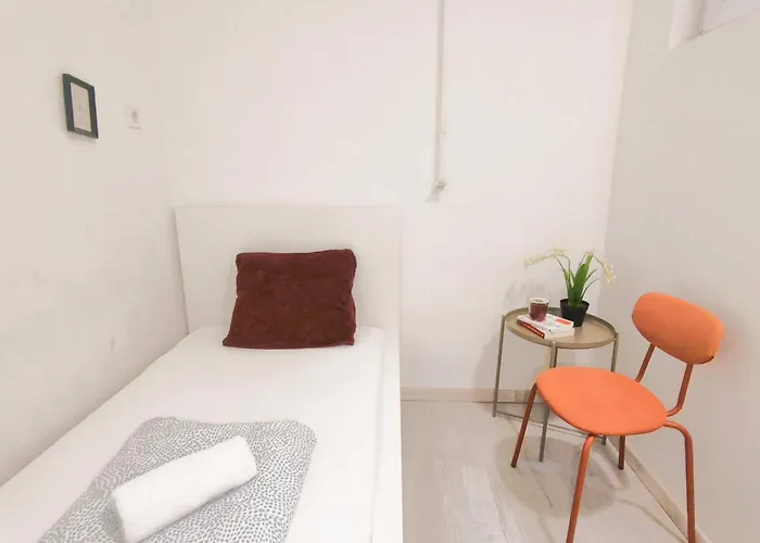 Private Bedroom In Baross Quarto em Acomodações Particulares *