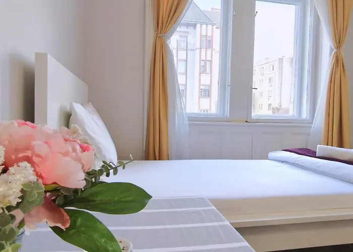 Rum i privatbostad Private Bedroom In Baross Budapest